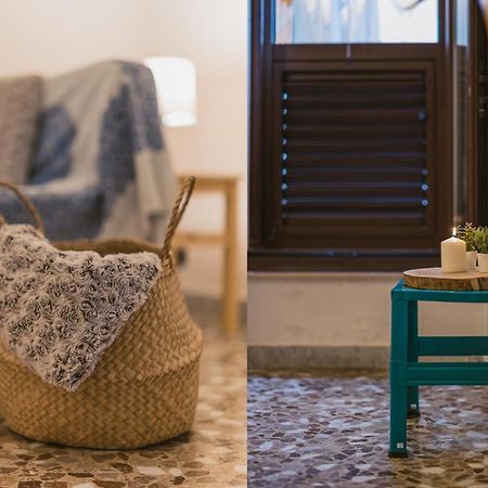 Casa Vacanze Il Mare Tra I Tetti - Relaxing Terrace & Sea View Villa Monopoli Exterior foto